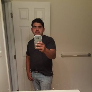 Meet your Posher, Anibal